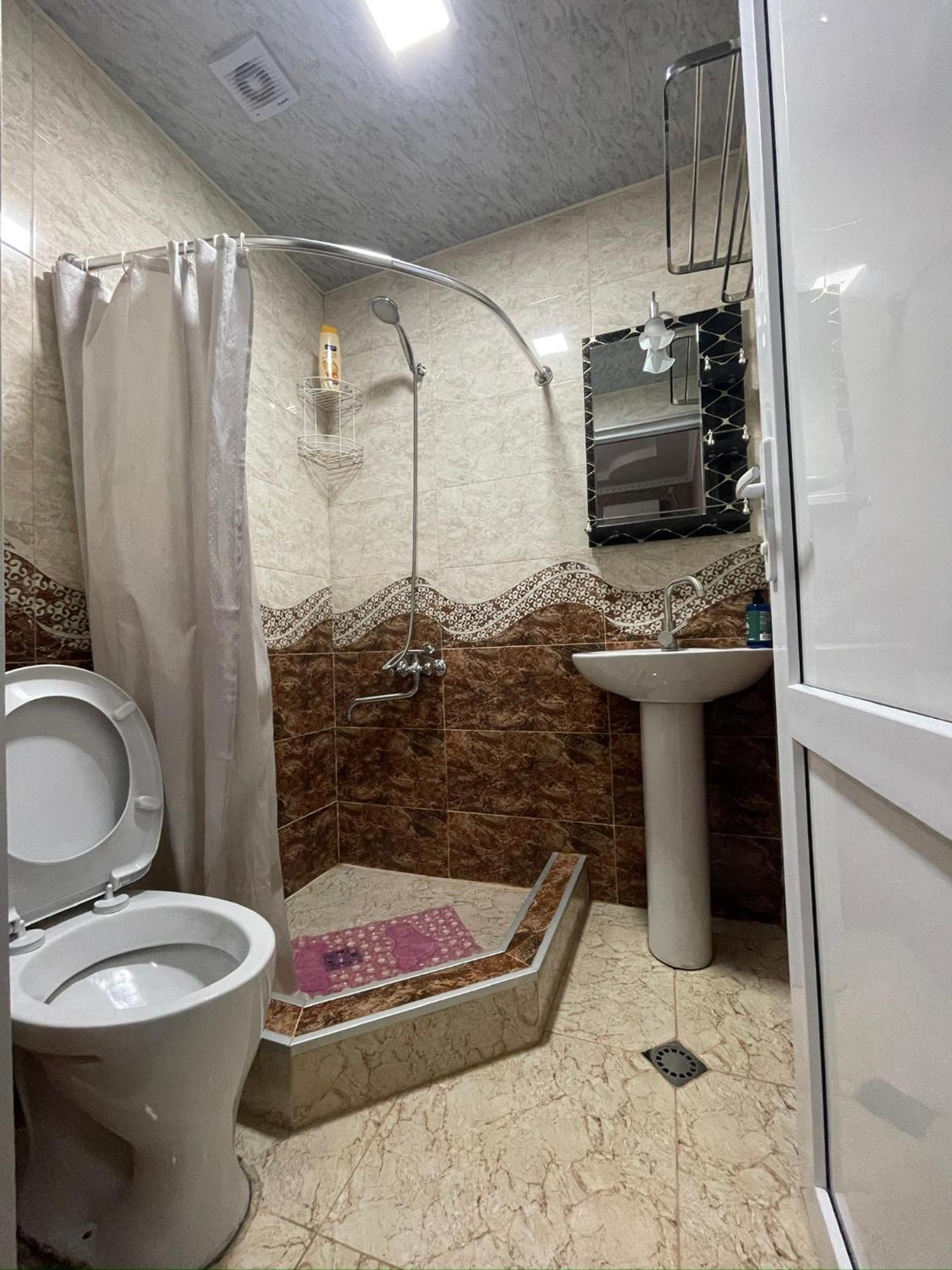 Elco Hotel Zugdidi Kültér fotó