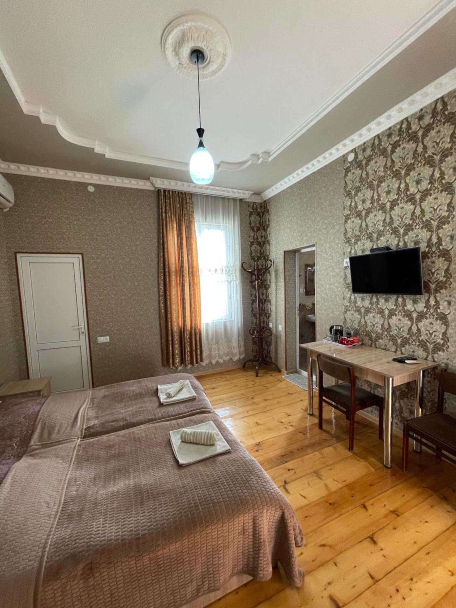 Elco Hotel Zugdidi Kültér fotó