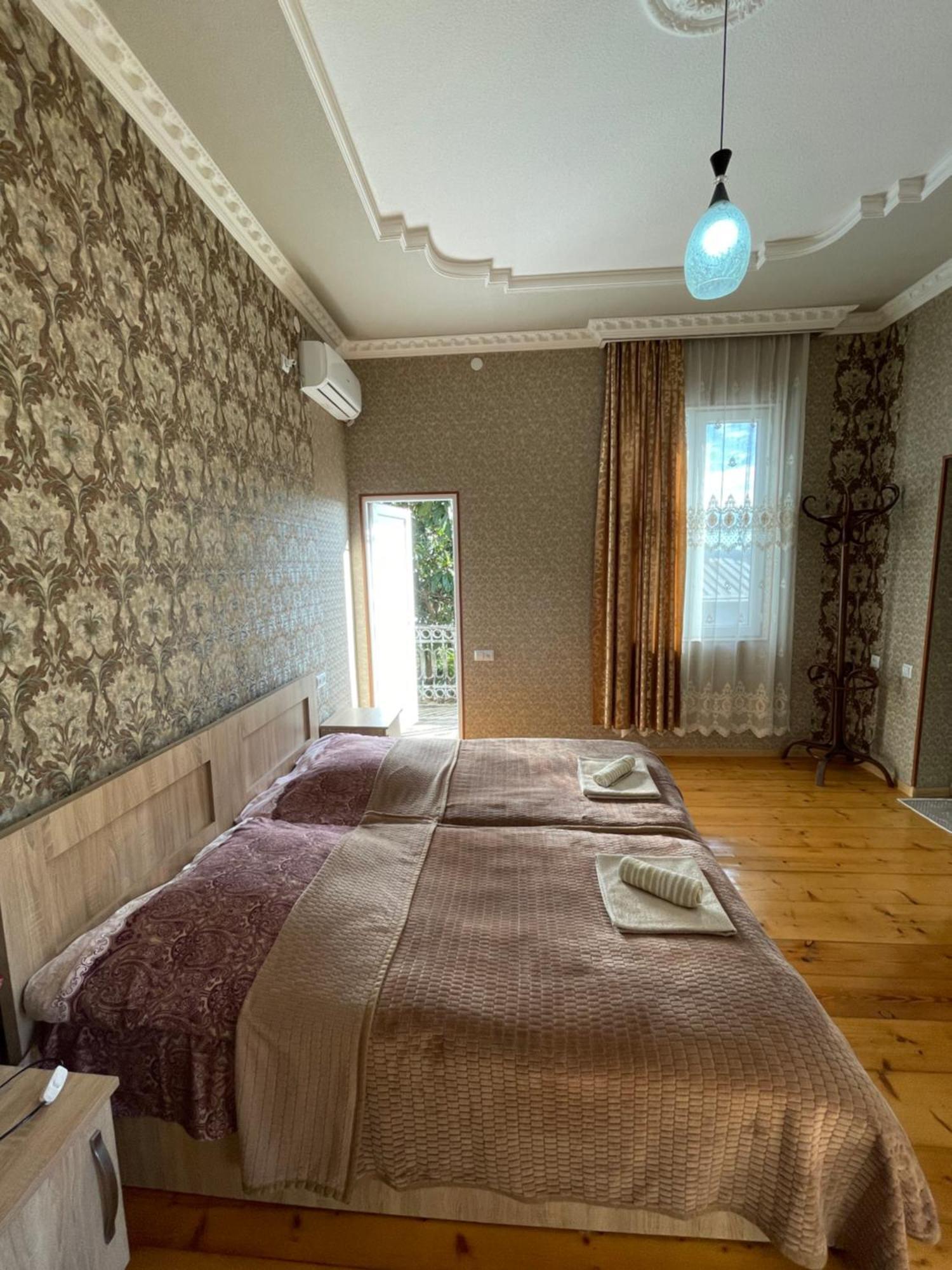Elco Hotel Zugdidi Kültér fotó